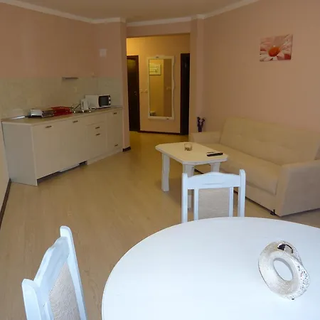 호텔 Toma's - Front 2*