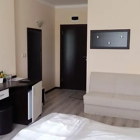 Hotel Toma's - Front Tsarévo