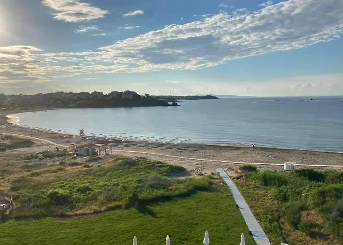 Toma's - Front Hotel Tsarevo