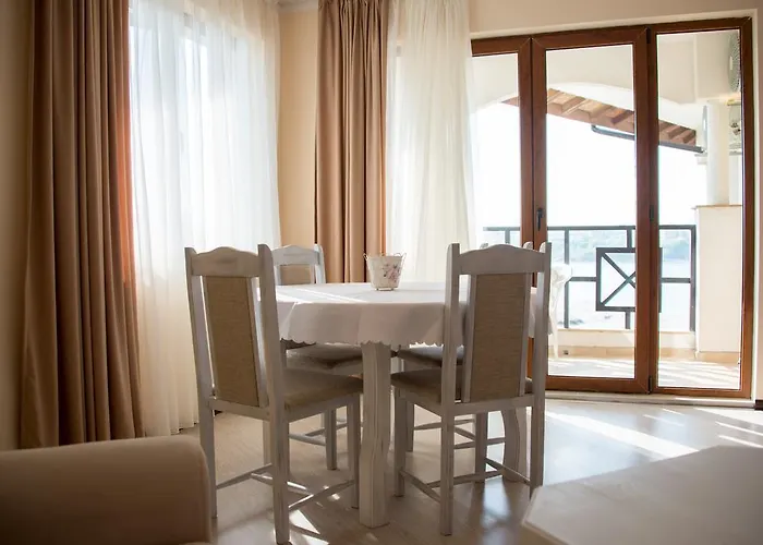 Toma's - Front 2* Tsarevo