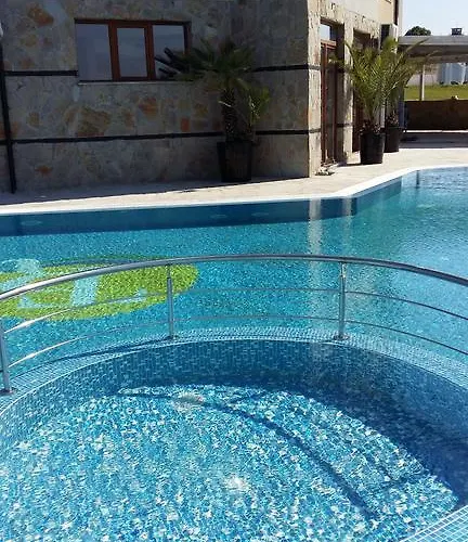 Toma's - Front Hotel Tsarevo